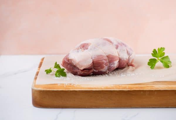 Rôti d'épaule désossés de porc biologique