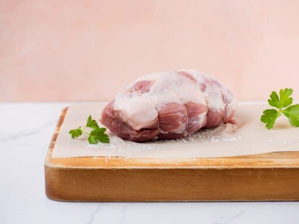 Rôti d'épaule désossés de porc biologique