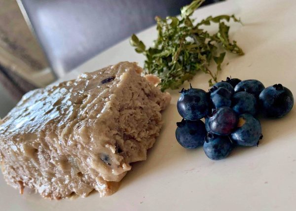 Terrine aux bleuets sauvages de porc biologique