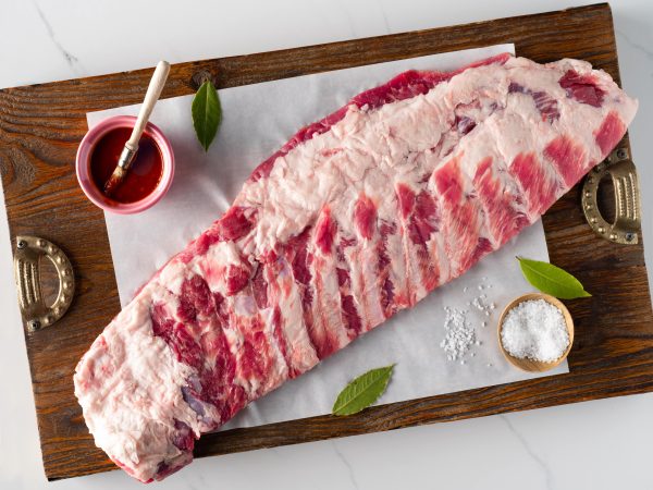 Côte levée de flanc entière de porc biologique